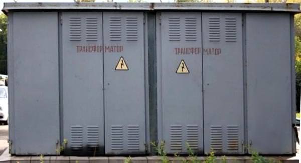 110 30 сколько. Трансформаторная Бутка. Электрическая трансформаторная будка. Двери для трансформаторных подстанций. Трансформаторная подстанция Советская.