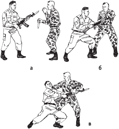 Бой автомата. Приёмы против ножа рукопашный бой. Приёмы рукопашного боя с ножом. Приемы рукопашного боя с автоматом. Нож для рукопашного боя.